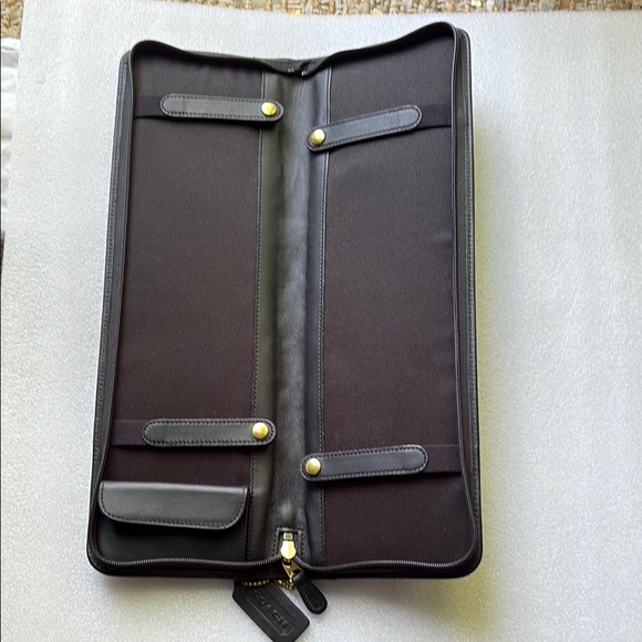 Coach Vintage Black Leather Travel Tie Case - Picture 4 of 7